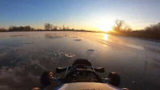 Karting on frozen rivers is possible!