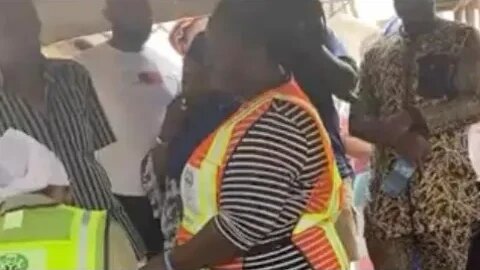 Thugs threatening voters at a polling unit in Lagos, asking people who won’t vote APC to go home.