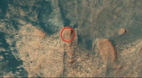 Curiosity seen from orbit of mars