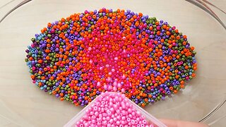 pouring beads 🤤 oddly satisfying #satisfying #asmr