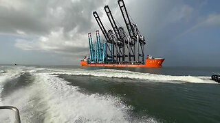 Coast Guard crew escorts motor vessel Zhen Hua 29 down Houston Ship Channel