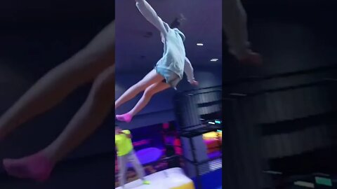 Trampoline Fun Park 😂 New funniest comdey moments in Jump Arena #shorts #poseitv