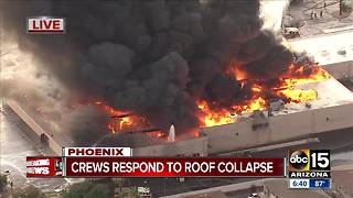 Massive fire breaks out at Phoenix Safeway store