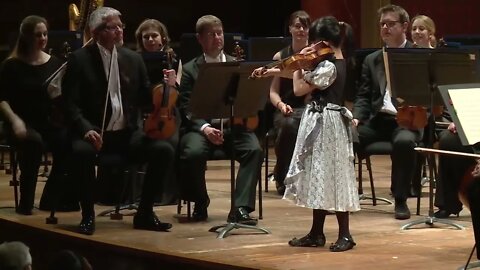 CHLOE CHUA / Menuhin Competition 2018, Closing Gala-1