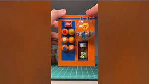 Working LEGO vending machine with SAFE 🤯 #LEGO #vendingmachine