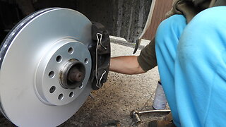 Car Opel Astra H, disc and brake pads replacement