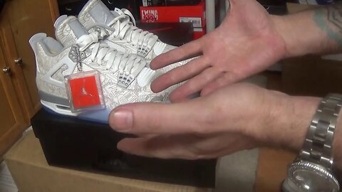 UNBOXING: "AIR JORDAN RETRO 4 LASER" (FULL DETAILED REVIEW)