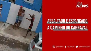 Homem é ameaçado com arma durante assalto e leva tapas e rasteira a caminho do carnaval em Olinda