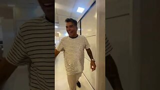 Maurício aproveitou para conhecer o nosso 2 piso. As novidades não param por aqui! 💛