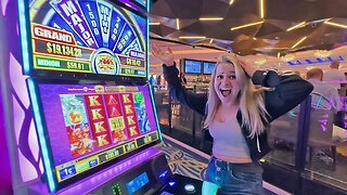 Watch This Before Your Spouse Plays Slots At The Palazzo Las Vegas!