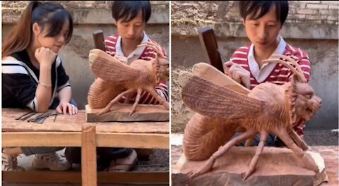 Wood artist, Amazing carving wood sculpture for his friend #shorts