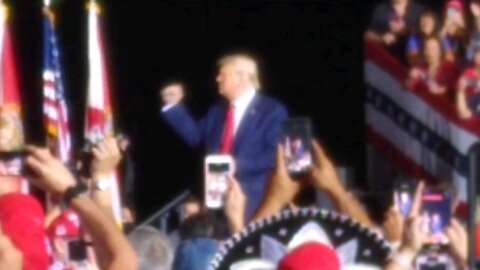 TRUMP DANCE ! President Donald J. Trump does his signature dance.