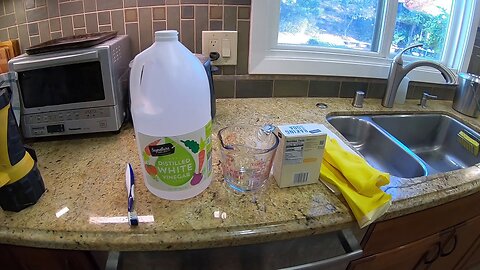 Cleaning Your Dishwasher the Easy Way with Vinegar and Baking Soda