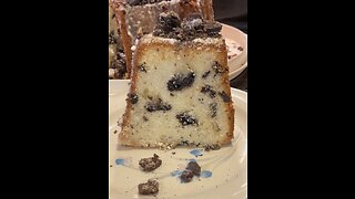 Cookies and Cream Pound Cake