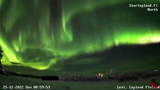 Northern Lights Explode Over Finland 🌟 12/24/22 00:55