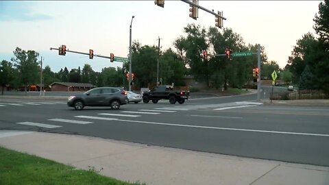 What's Driving You Crazy?: What should drivers do at traffic lights flashing yellow and red?