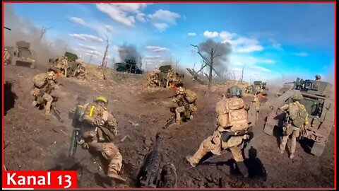 "F.....g Russians"- Footage of US, Canadian volunteers attacking Russians alongside Ukrainian