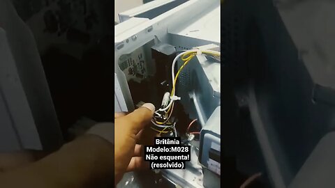 microondas Britânia não esquenta!