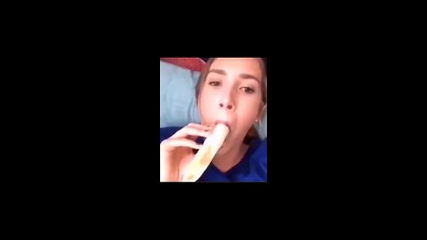 How not to eat a banana 🍌