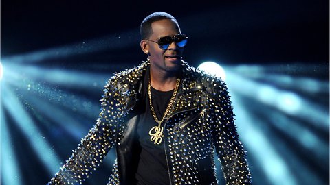 Singer R. Kelly's Girlfriends Say Parents Are Lying For Money
