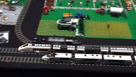 Legotrain race 7879 and 4511 on Lego Bridge