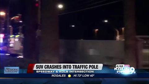 SUV crash into traffic pole may cause commute delays