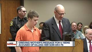 Metro Detroit teens charged in I-75 rock-throwing death appear in court