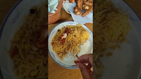 khichri with fried wings