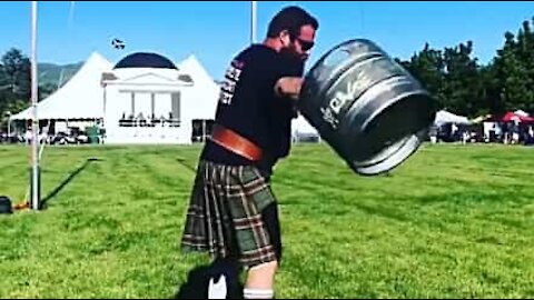 Man beats world keg-tossing record!