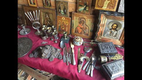 Antique shop in Anapa.Antiques in Anapa.Antiquities.