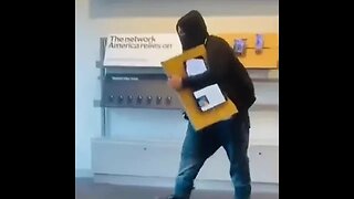 Apple Store Robbery *again*