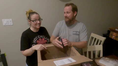 Our FIRST ORDER! | Unboxing our first BUTCHERBOX