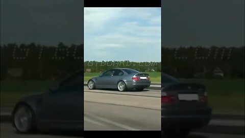 BMW M5 E39 vs BMW M3 CSL