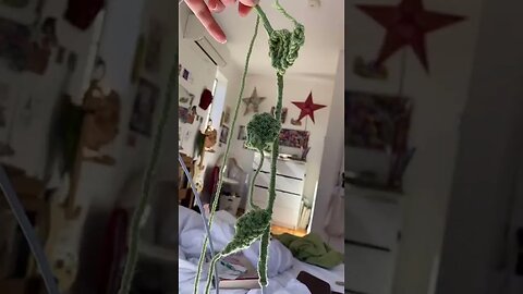 Crochet Vine Charger tiktok phurrealphil