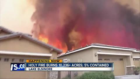 Holy Fire approaches homes in Lake Elsinore