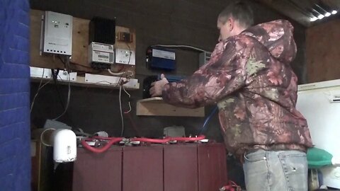 Installing New Power Inverter In Off Grid Tiny House