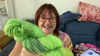 Vlogmas 2021 with Woolswap - Day 23 - 2nd to last day of Advent Calendar and new cast ons