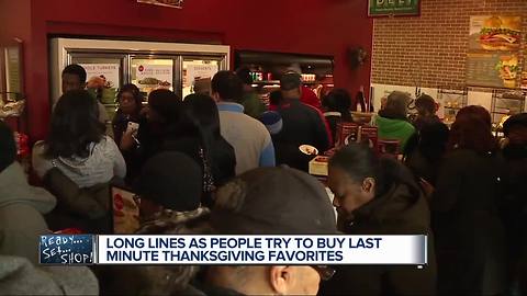 Long lines as people try to buy last minute thanksgiving favorites