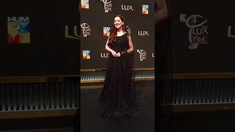 hania amir at #lsa2023 #celebrity #pakistanifashion #haniaamir