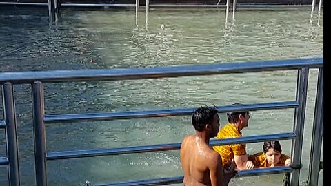 Took bath in Ganga in Haridwar and went to visit.