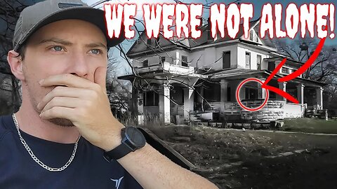 Exploring Abandoned HAUNTED House of Mirrors