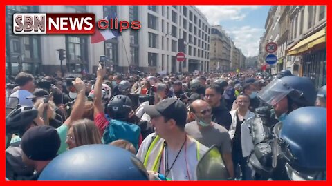 Millions Take to the Streets of Paris to Protest Vaccine Passports & Mandatory Vaccines - 2854
