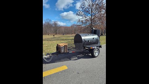 Like New 2023 - 5.5' x 7' Reverse Flow Open Barbecue Smoker Trailer for Sale in New York!