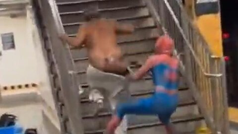 NYC Subway: Spider Man vs. Half Naked Man (Butt Crack Alert)