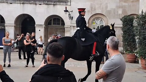 Soldier salutes the captain of the lifeguards #horseguardsparade