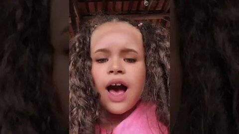 PORQUE VOCE NUNCA SAI ? #meme #viral #infantil #crianças #fyp #tiktok #top #shorts