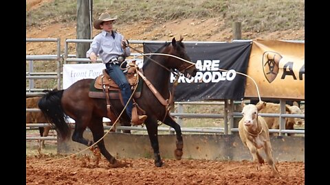 Break away roping at the Fayetteville Cowboy Church with the Alabama youth rodeo association