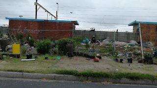 SOUTH AFRICA - Cape Town - Pollution around Lansdowne Station (Video) (az7)