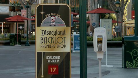 Downtown Disney District Shopping California Adventure Park Holidays 2020
