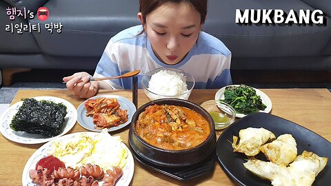 Korean Home Style Food ★ Kimchi Stew, Grilled Fish, KIM (Marinated Laver) and MORE